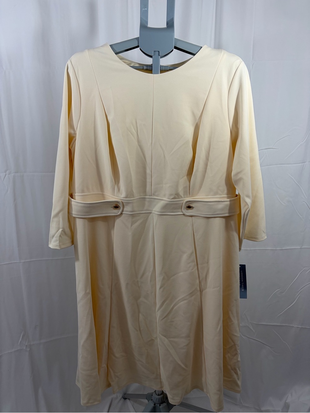 NET London Times Women’s Size 18W Ivory Color Long Sleeve Dress Super Soft